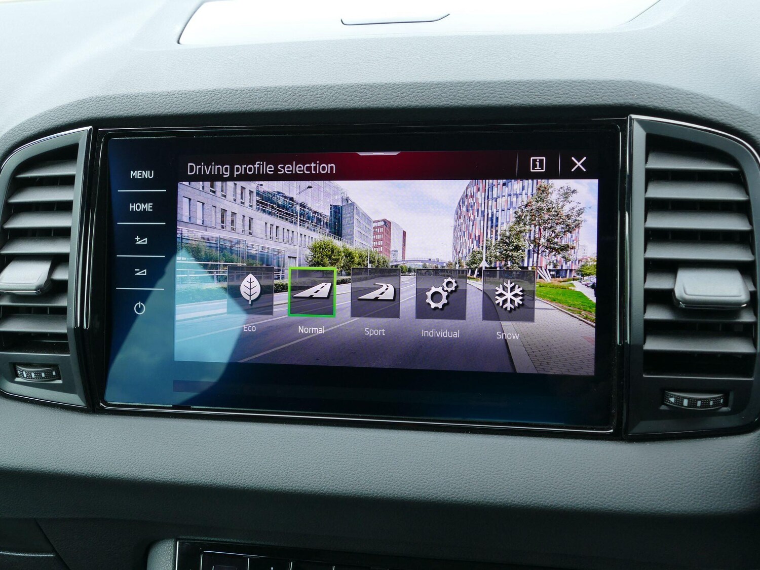 Used Skoda Karoq 2023 for sale - 76634029: Photo 23