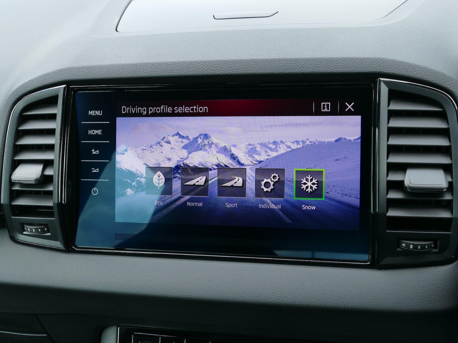 Used Skoda Karoq 2023 for sale - 76634029: Photo 24