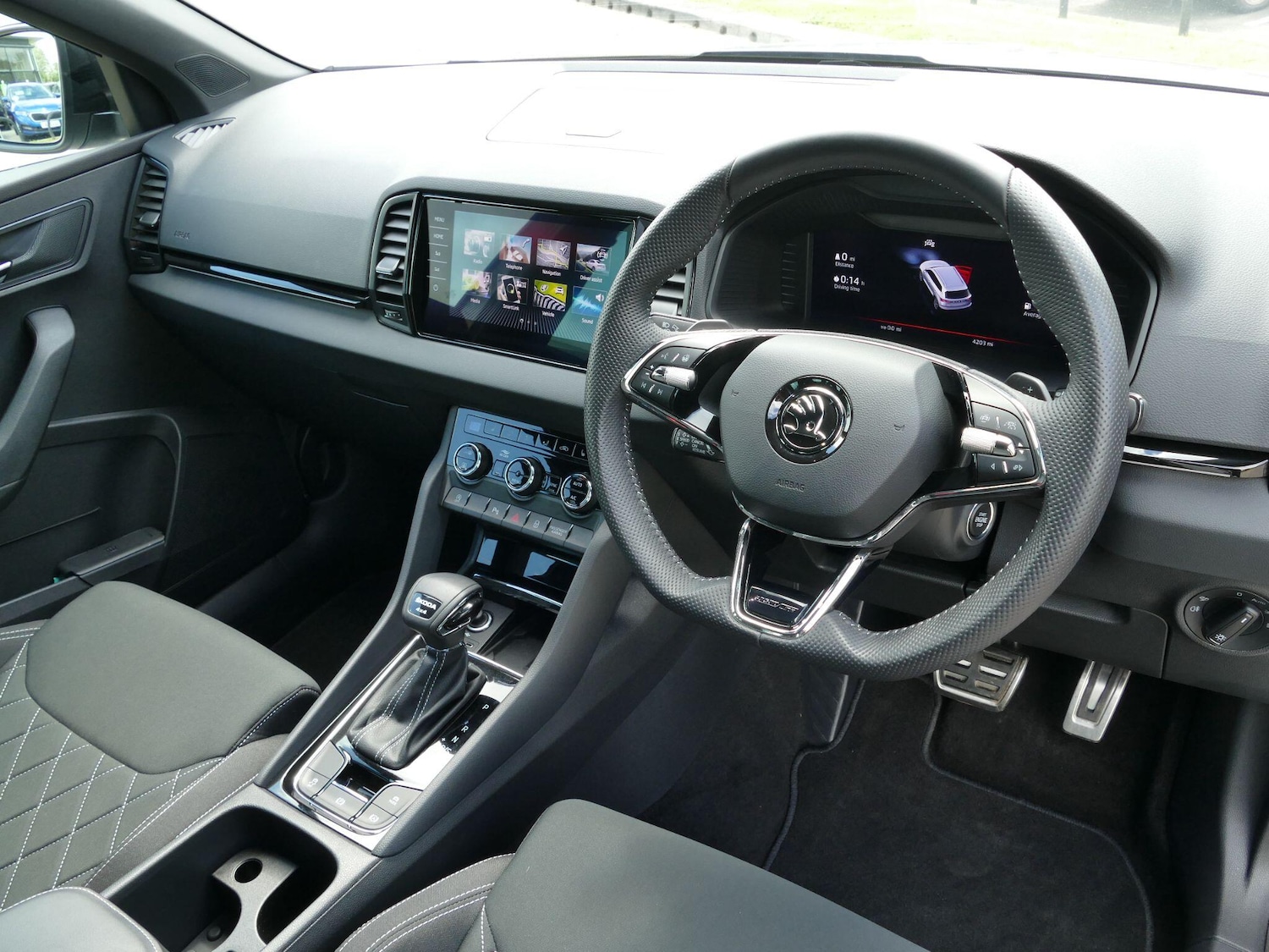 Used Skoda Karoq 2023 for sale - 76634029: Photo 8