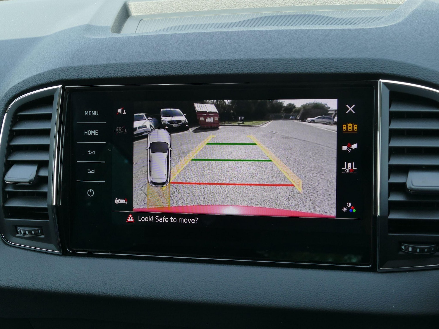 Used Skoda Karoq 2025 for sale - 76538045: Photo 11