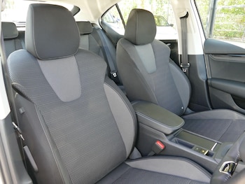 Used Skoda Octavia 2023 for sale - 76360666: Photo