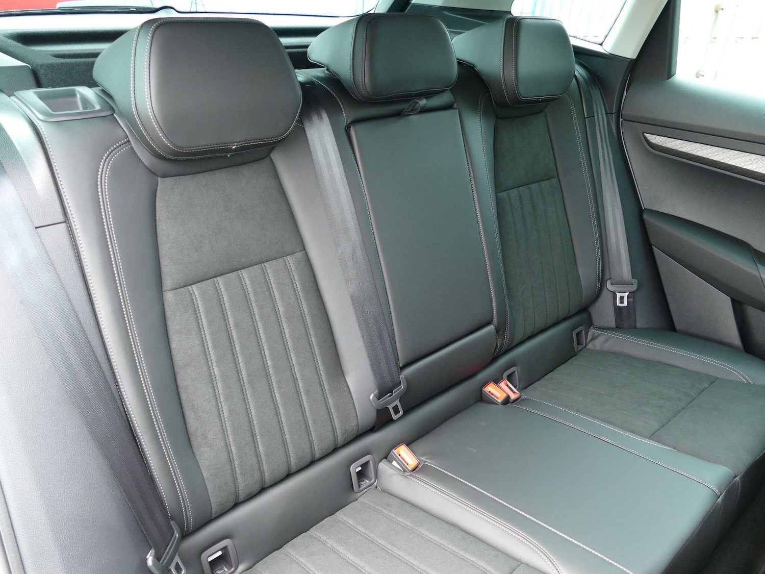 Used Skoda Karoq 2025 for sale - 76381165: Photo 11