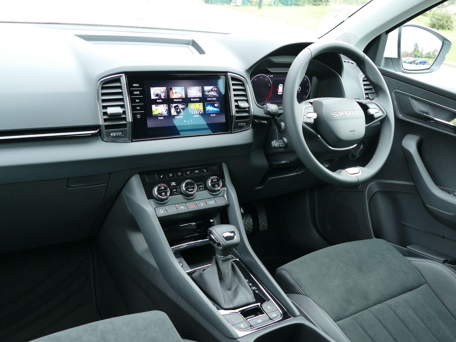 Used Skoda Karoq 2025 for sale - 76381165: Photo 8