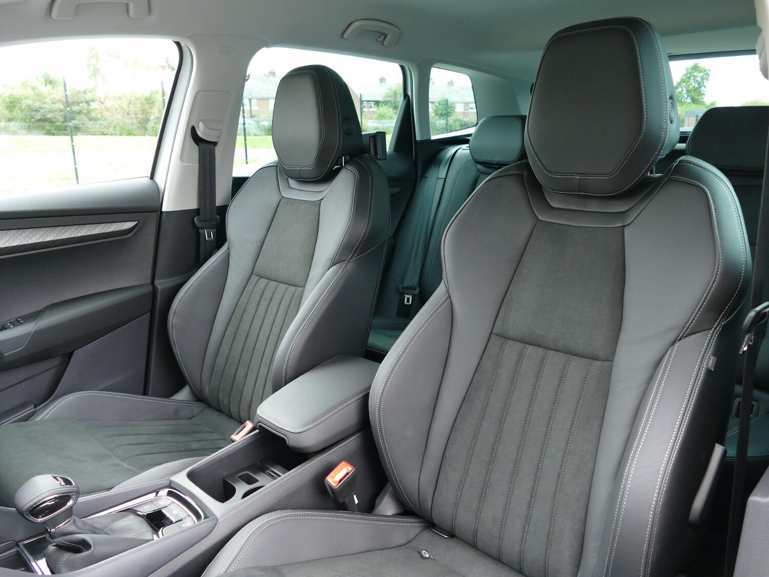 Used Skoda Karoq 2025 for sale - 76381165: Photo 9