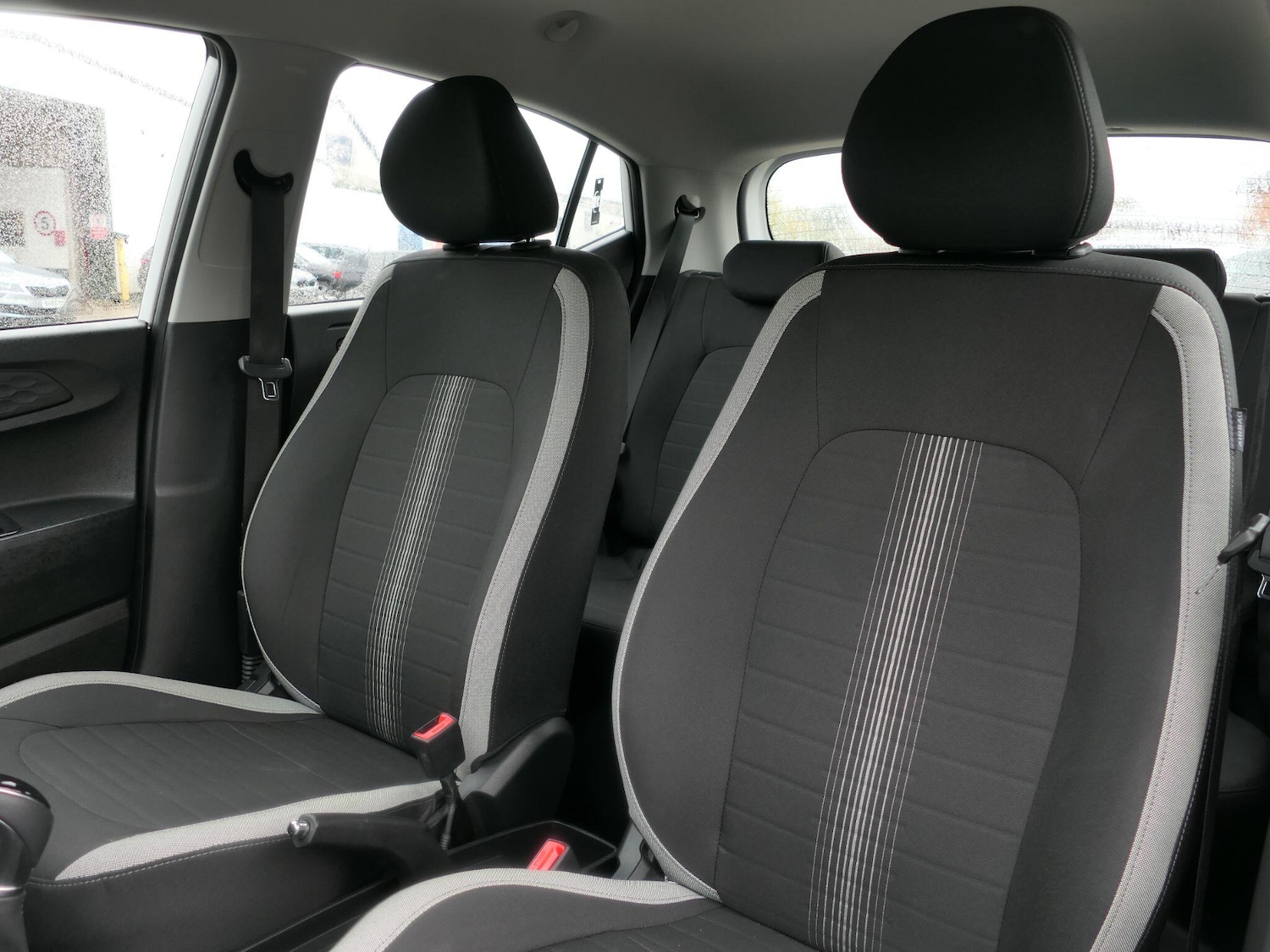 Used Hyundai i10 2023 for sale - 76898454: Photo 10