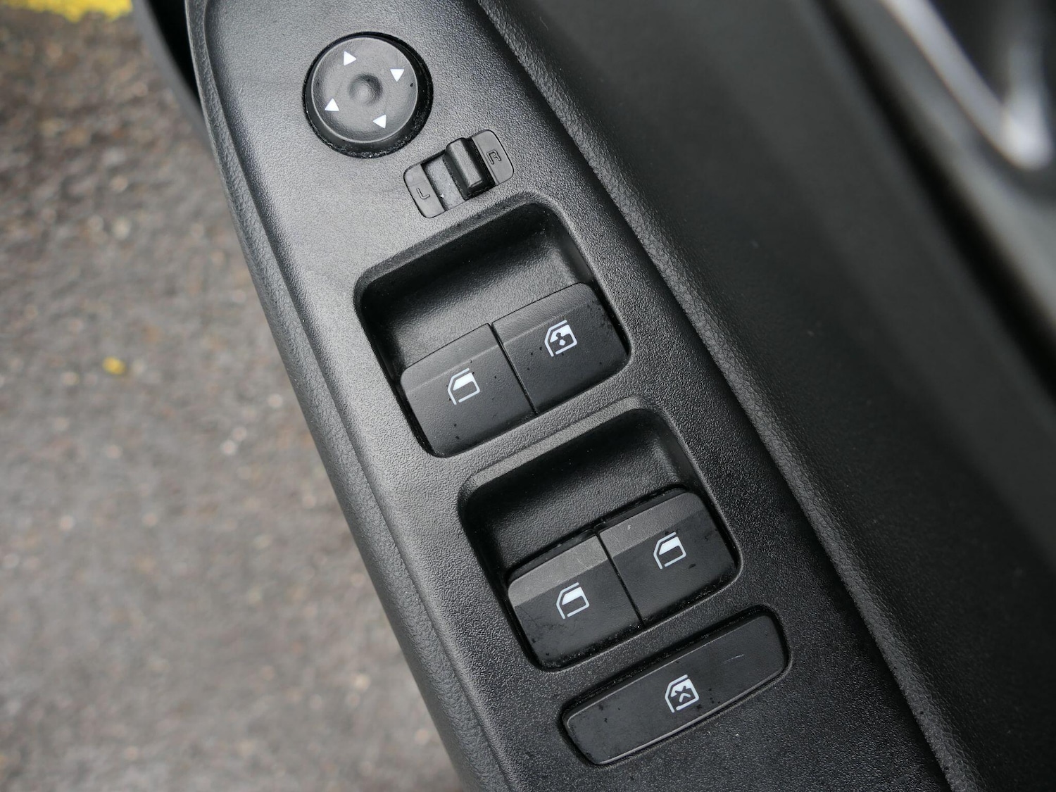 Used Hyundai i10 2023 for sale - 76898454: Photo 11