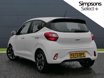 Used Hyundai i10 2023 for sale - 76360773: Photo