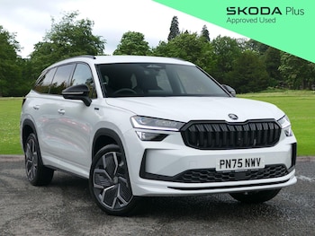 2025 (75) - 2.0 TDI SportLine DSG 4WD Euro 6 (s/s) 5dr (7 Seat)