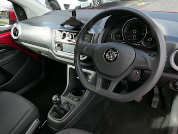 Used Volkswagen up! 2019 for sale - 76371208: Photo