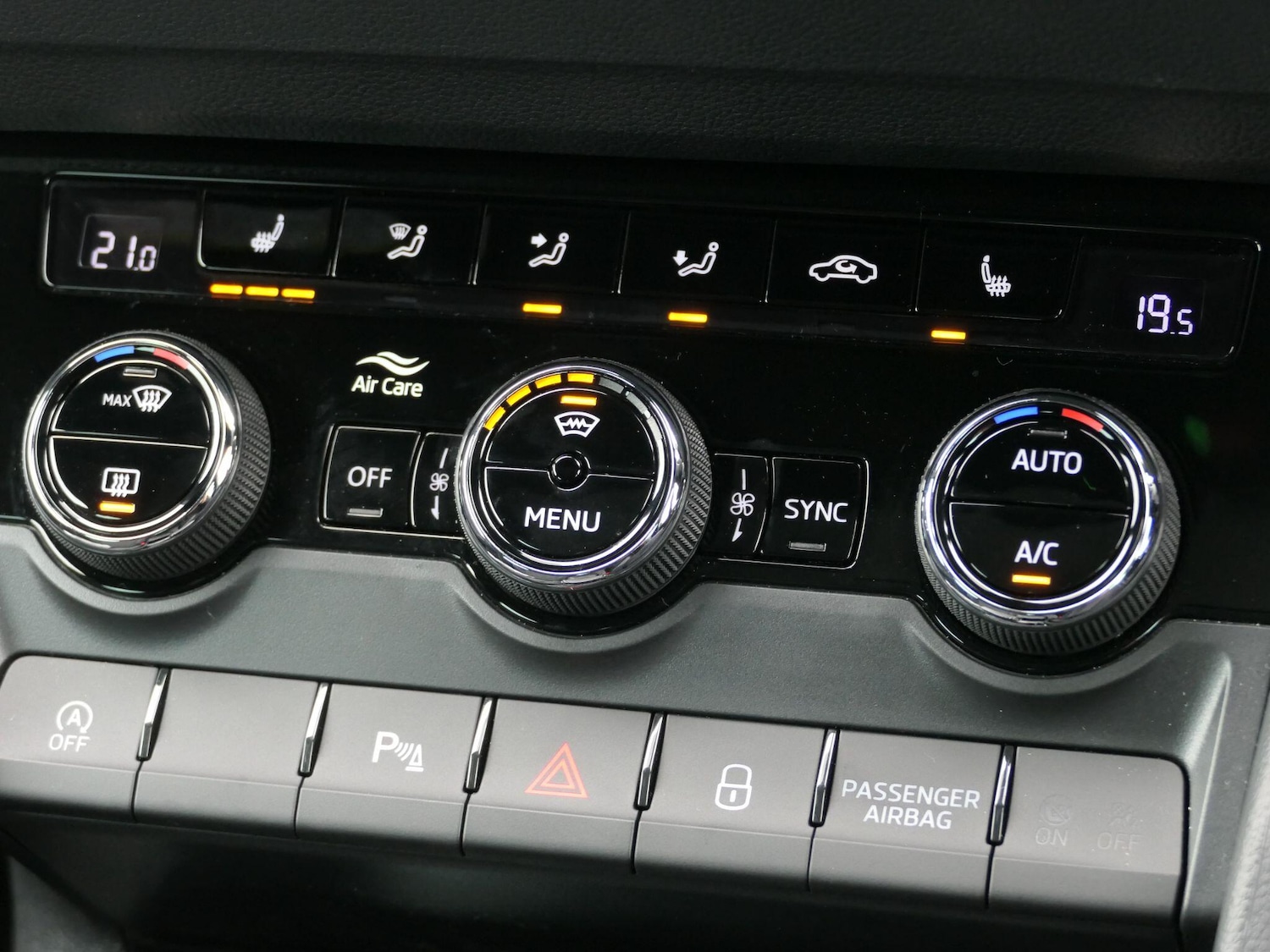 Used Skoda Karoq 2025 for sale - 76360246: Photo 14