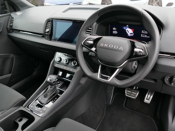 Used Skoda Karoq 2025 for sale - 76360246: Photo