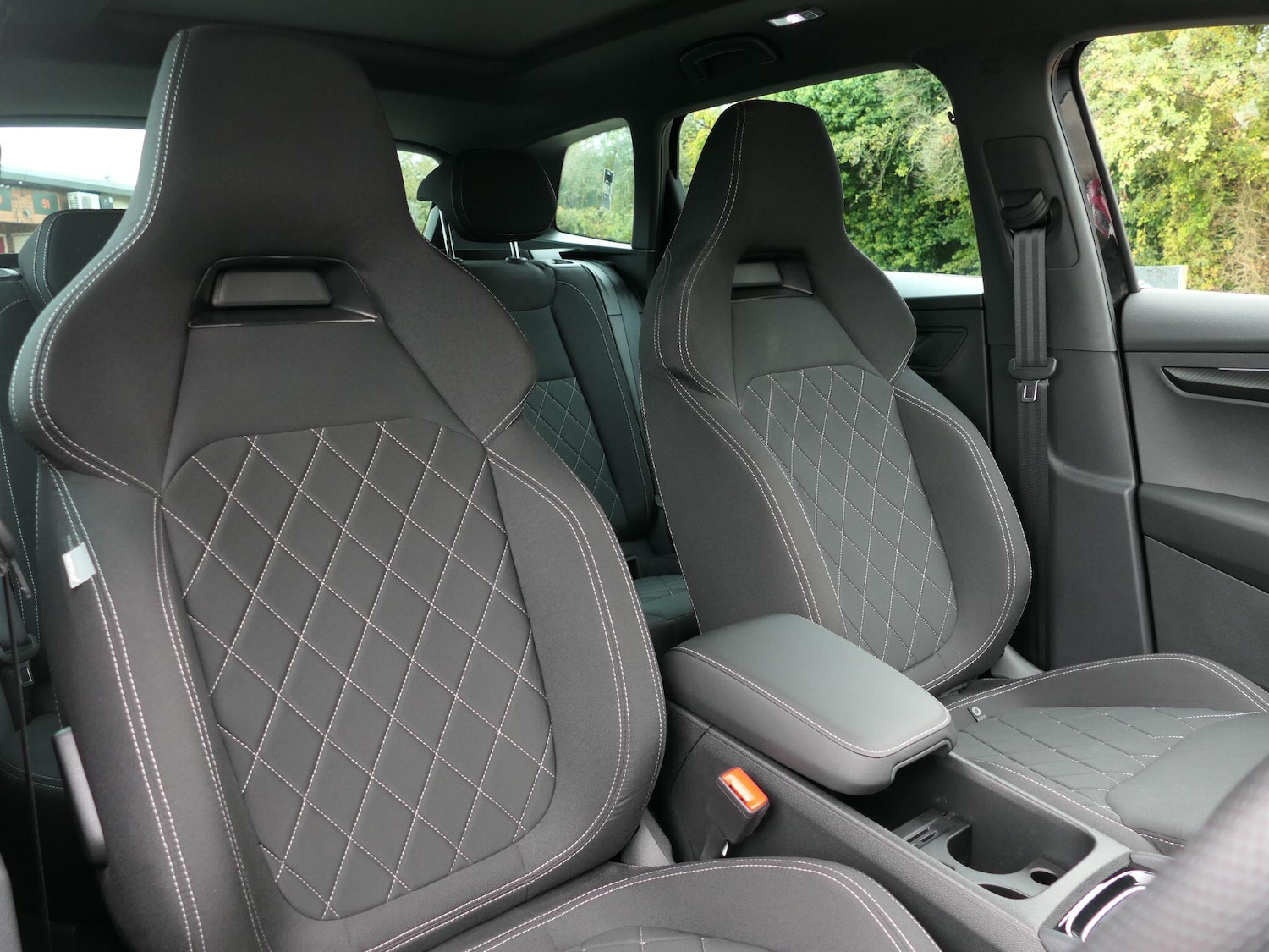 Used Skoda Karoq 2025 for sale - 76360246: Photo 8