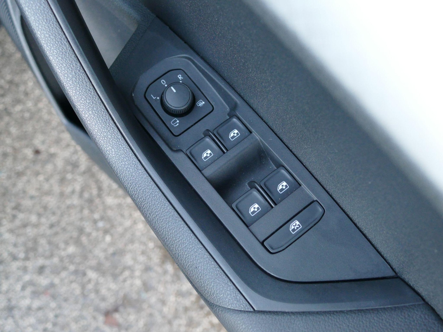 Used Skoda Karoq 2023 for sale - 76743452: Photo 27