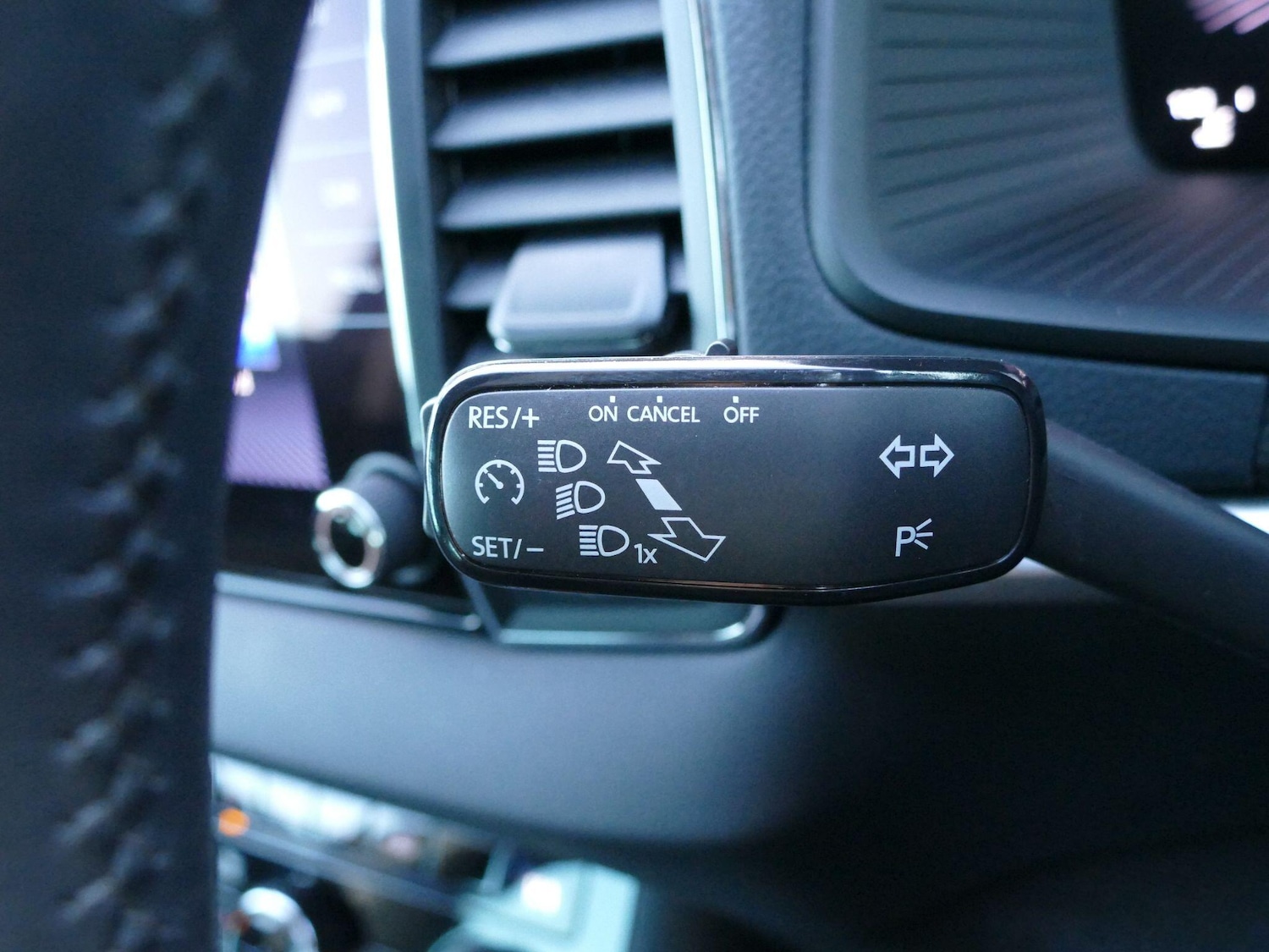 Used Skoda Karoq 2023 for sale - 76743452: Photo 28