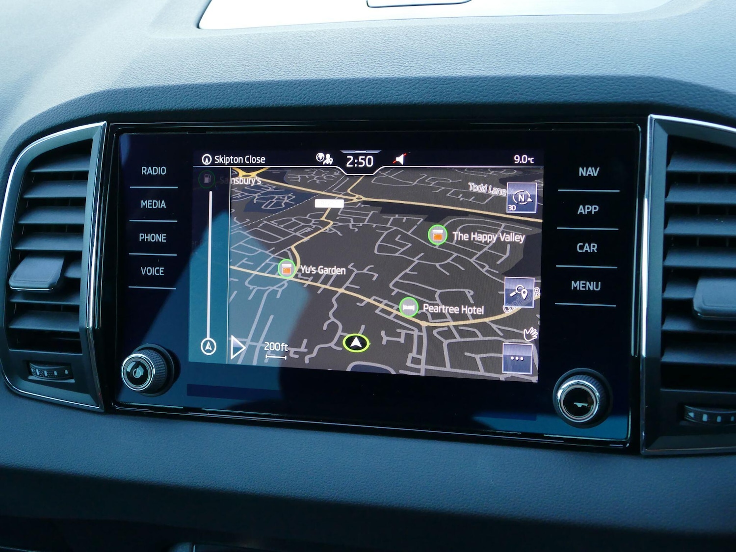 Used Skoda Karoq 2023 for sale - 76743452: Photo 4