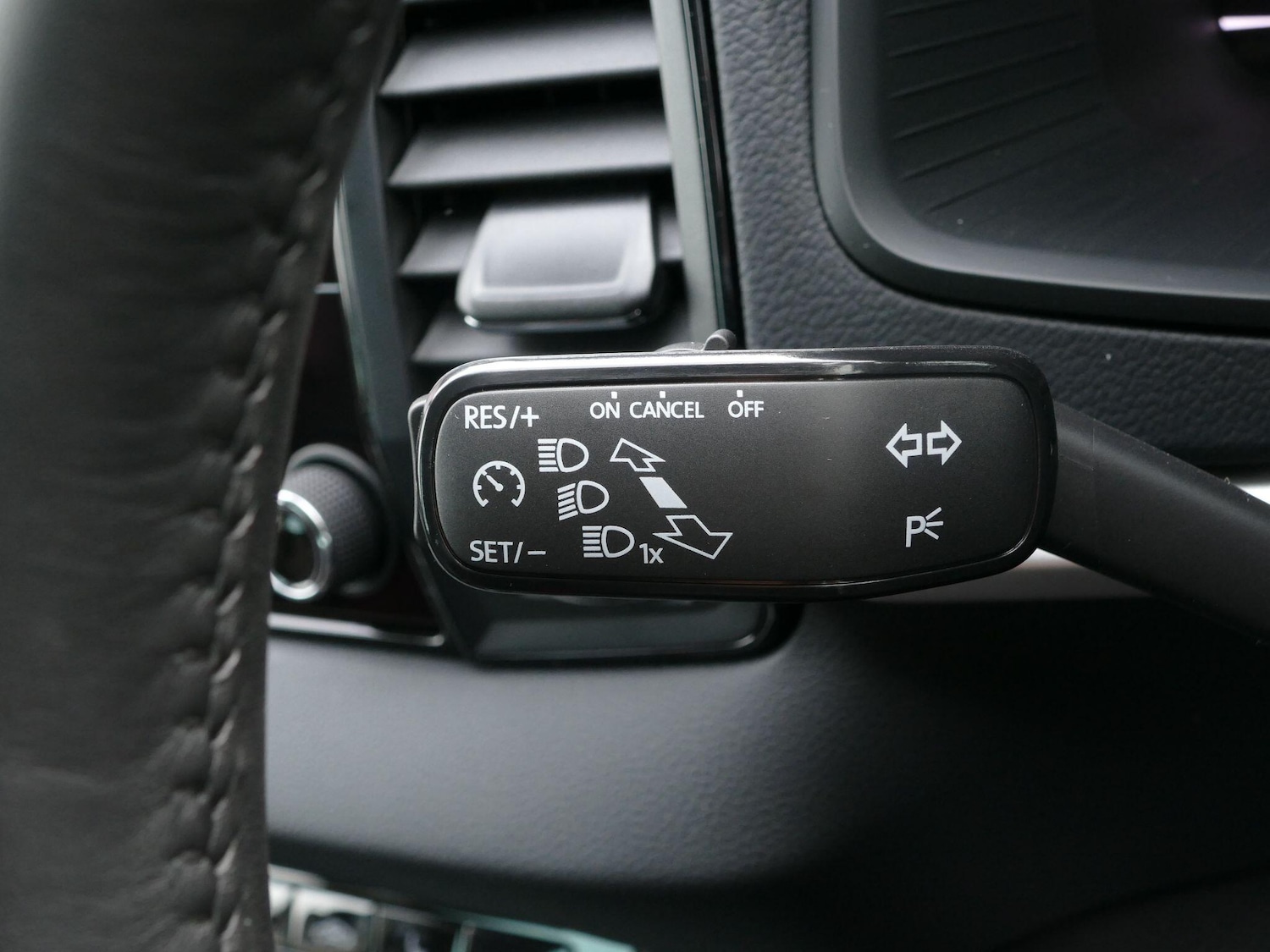 Used Skoda Karoq 2025 for sale - 76484690: Photo 24