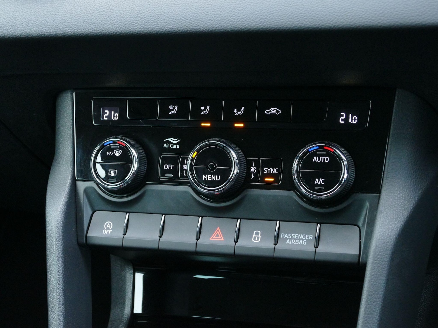 Used Skoda Karoq 2022 for sale - 76472632: Photo 22