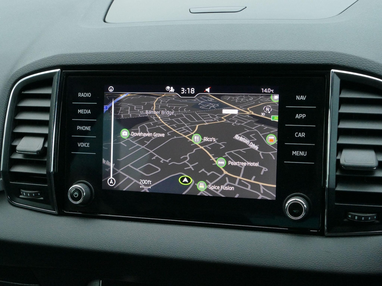 Used Skoda Karoq 2022 for sale - 76472632: Photo 4