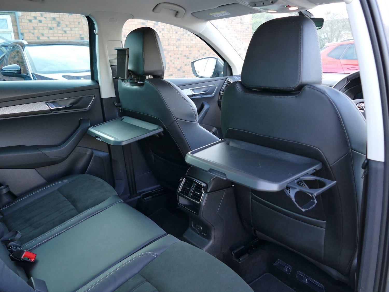 Used Skoda Karoq 2024 for sale - 76912897: Photo 12