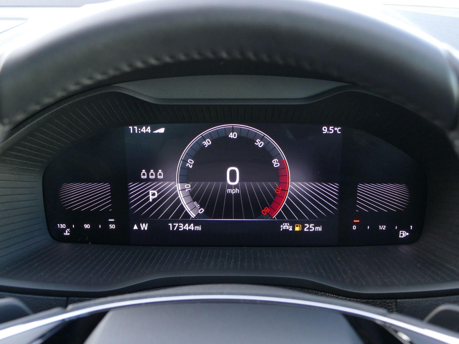 Used Skoda Karoq 2024 for sale - 76912897: Photo 16