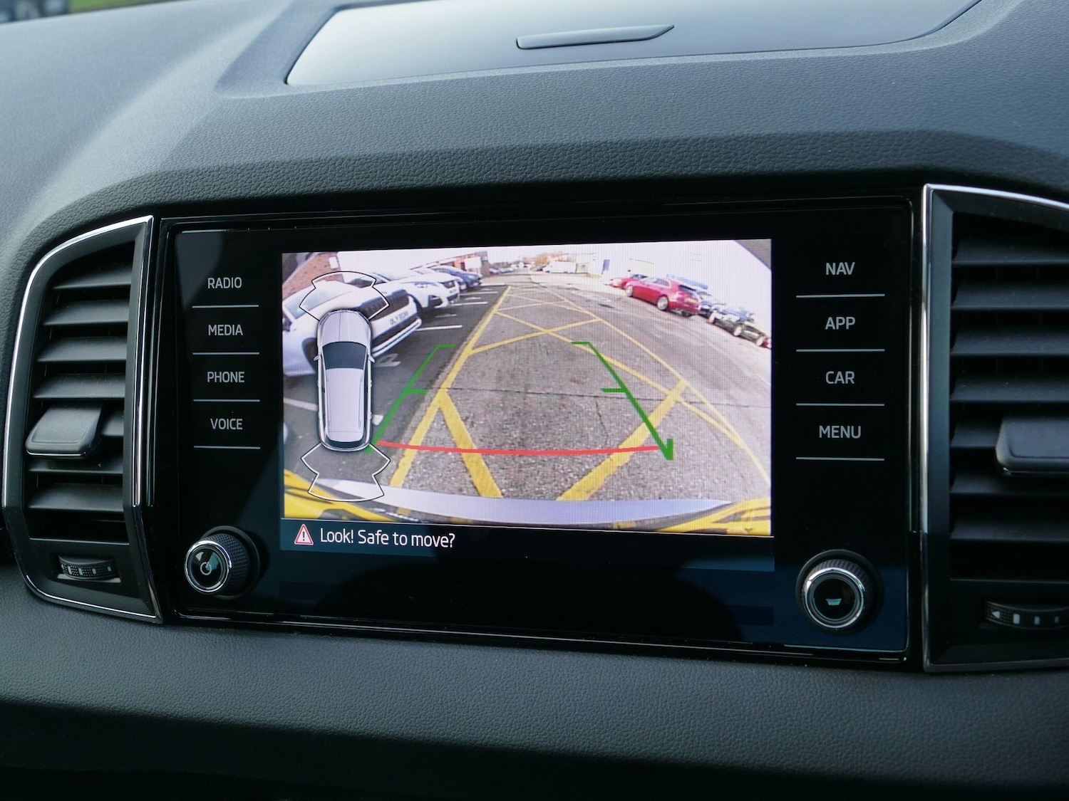 Used Skoda Karoq 2024 for sale - 76912897: Photo 19