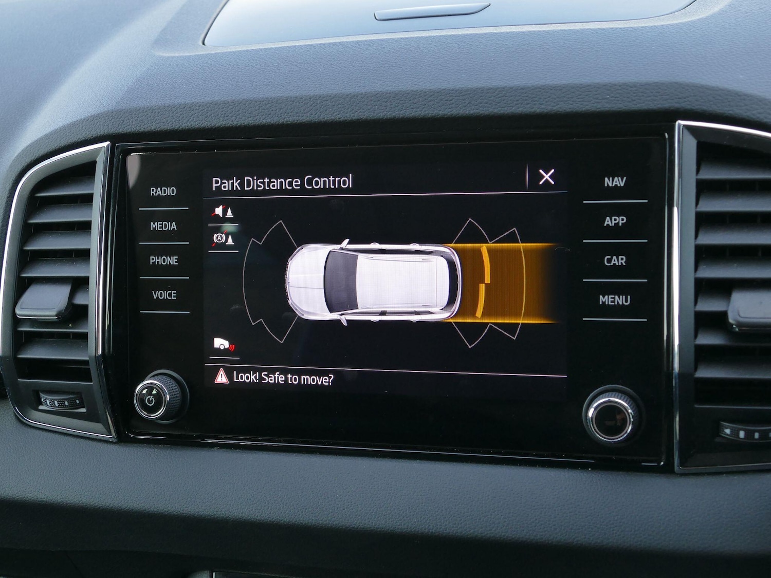 Used Skoda Karoq 2024 for sale - 76912897: Photo 21