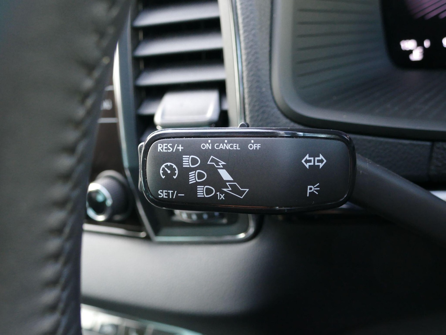 Used Skoda Karoq 2024 for sale - 76912897: Photo 31