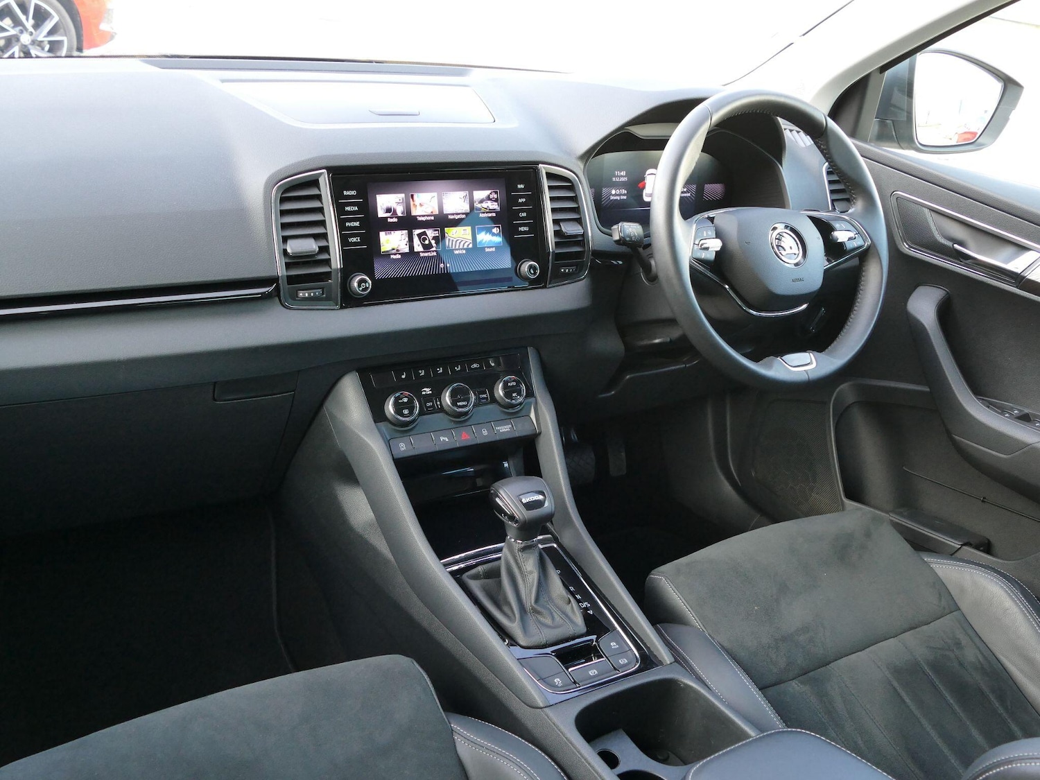 Used Skoda Karoq 2024 for sale - 76912897: Photo 8