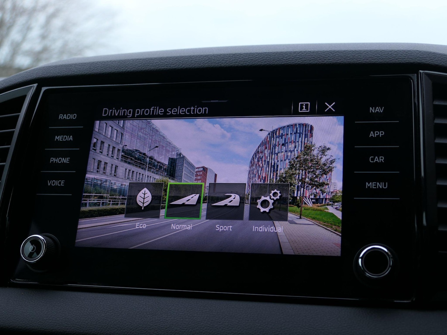 Used Skoda Karoq 2022 for sale - 77074350: Photo 30