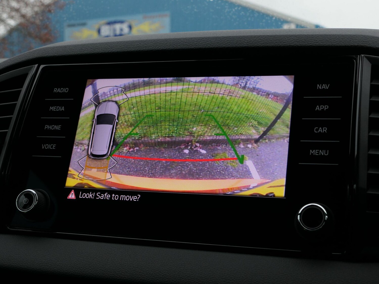 Used Skoda Karoq 2023 for sale - 76561767: Photo 24