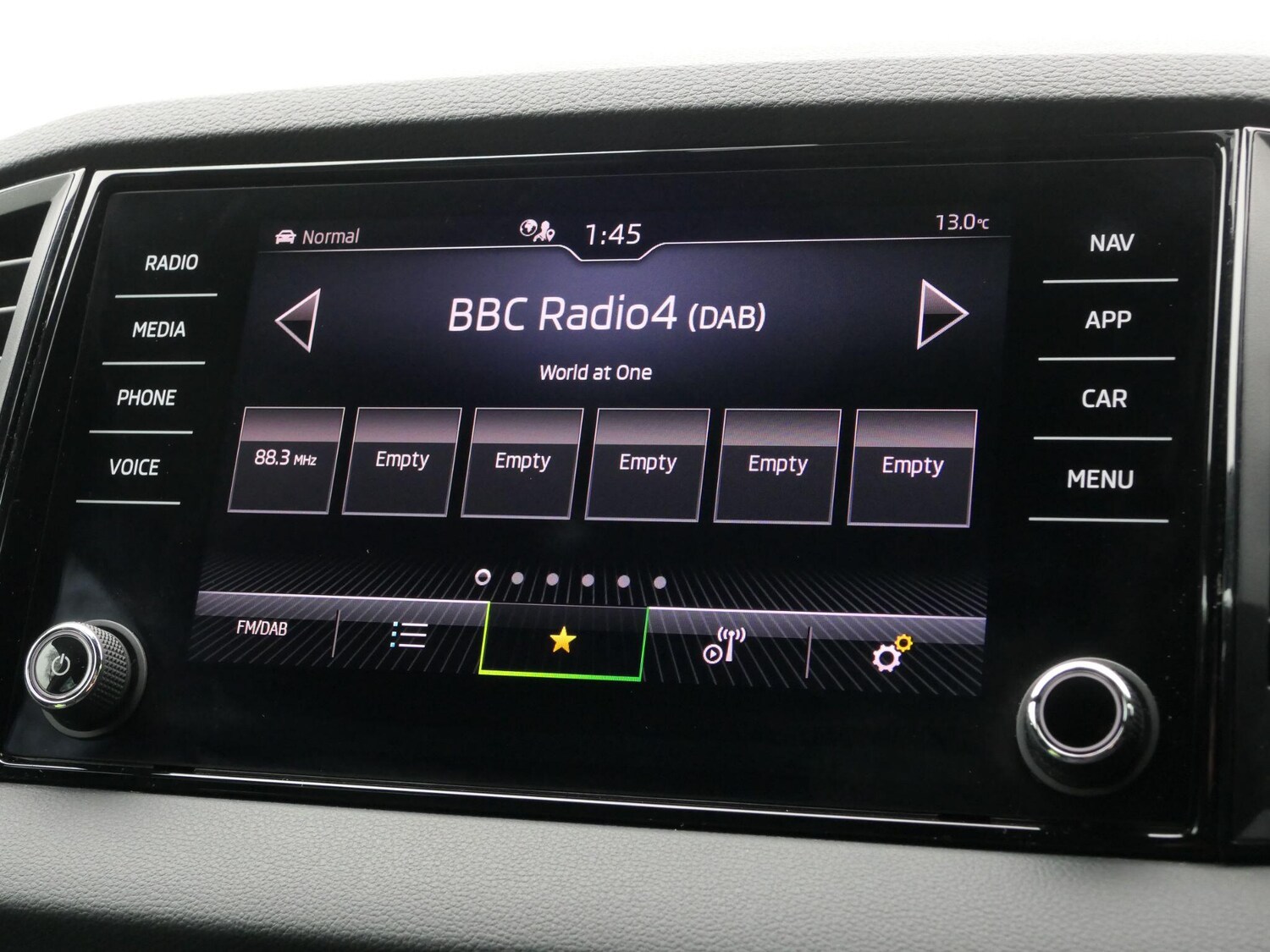 Used Skoda Karoq 2023 for sale - 76561767: Photo 26