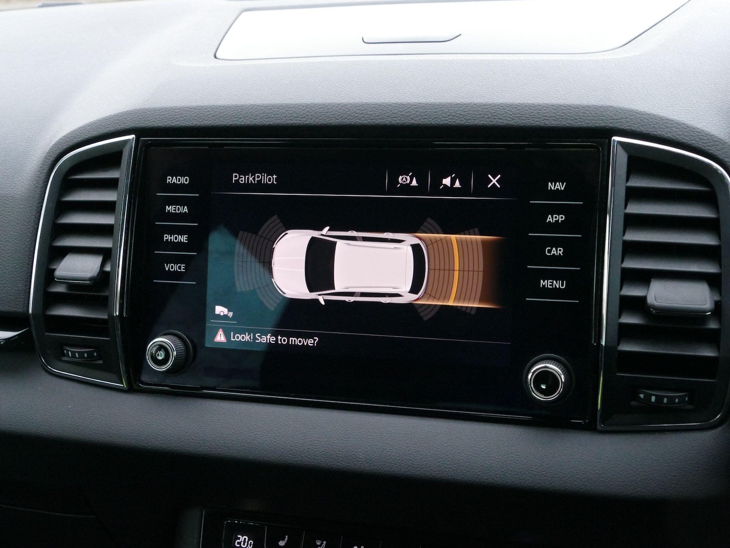 Used Skoda Karoq 2019 for sale - 76701971: Photo 15