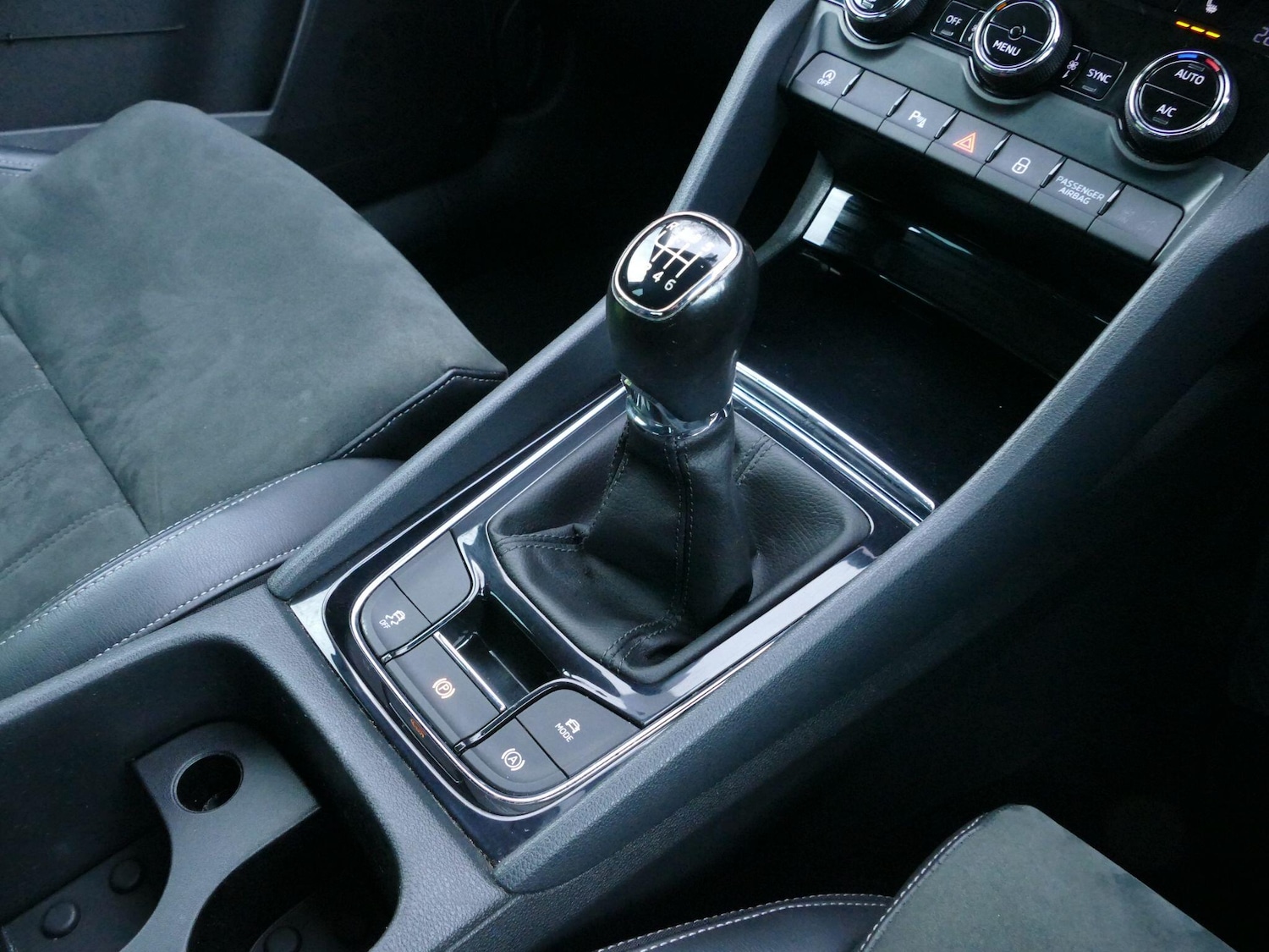 Used Skoda Karoq 2019 for sale - 76701971: Photo 25