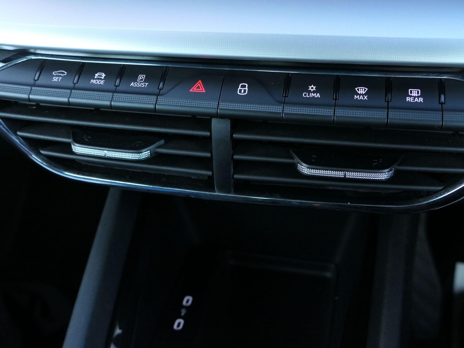 Used Skoda Octavia 2023 for sale - 76952633: Photo 10