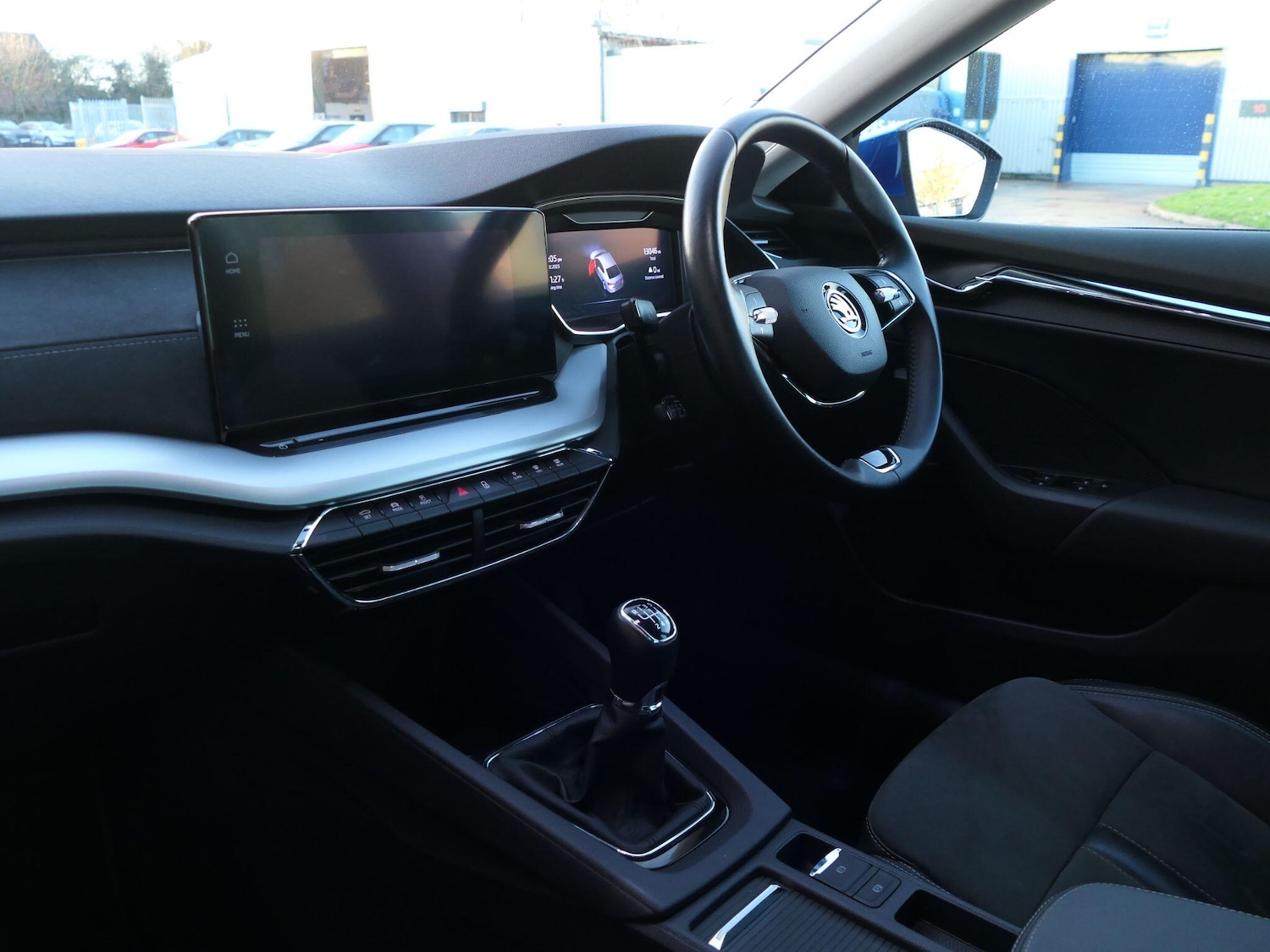 Used Skoda Octavia 2023 for sale - 76952633: Photo 2