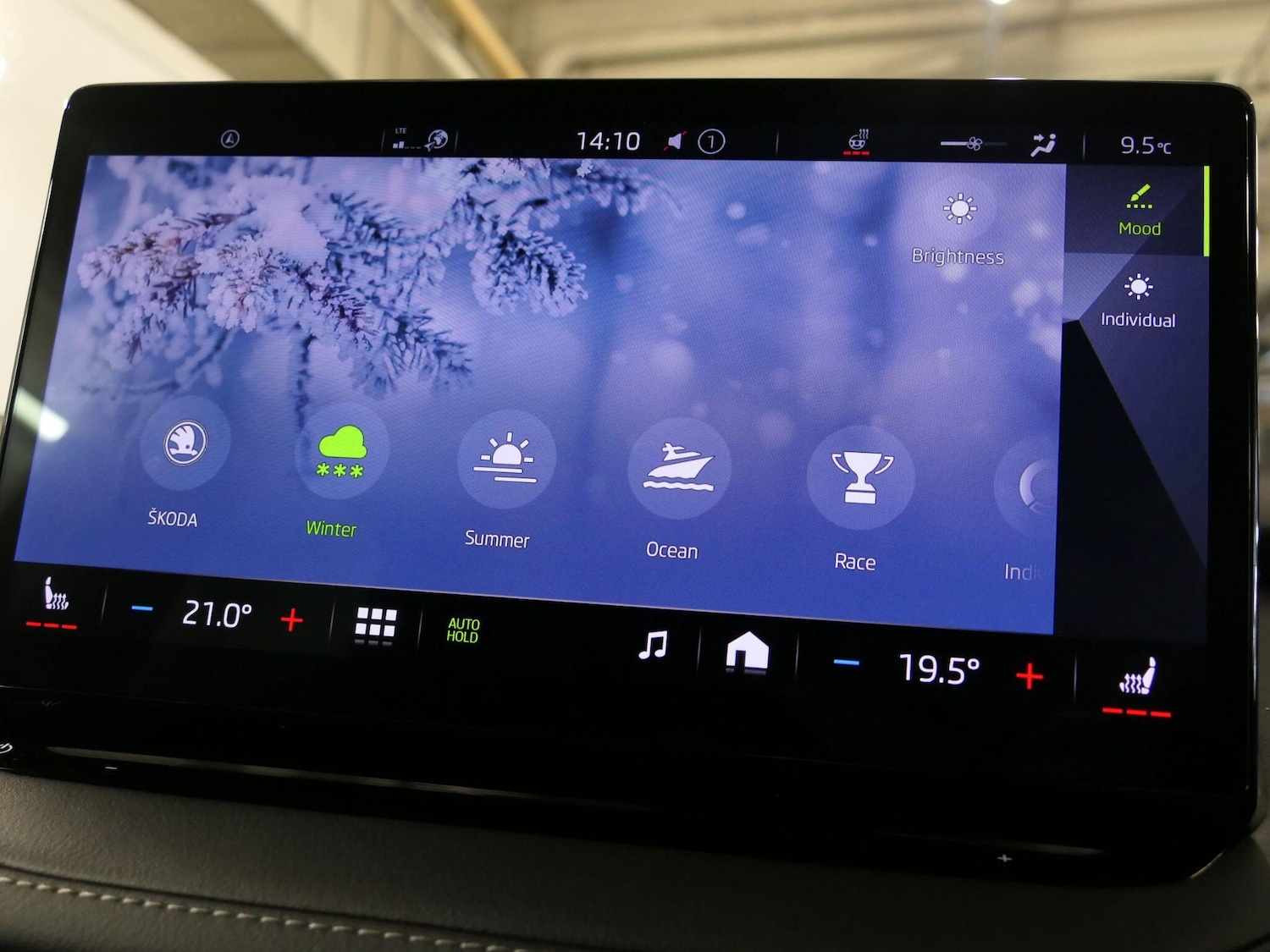 Used Skoda Enyaq 2023 for sale - 76584587: Photo 28