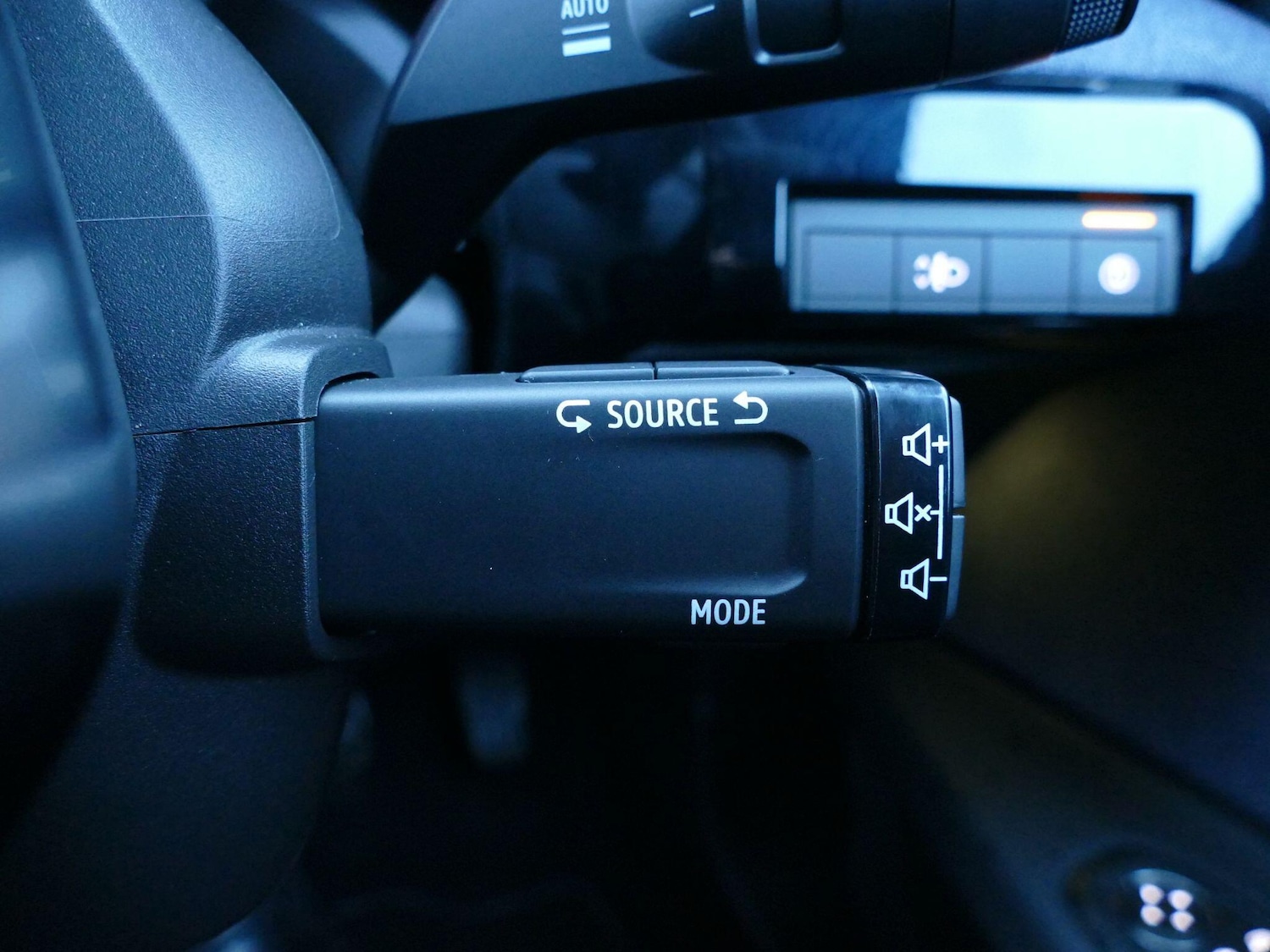 Used Renault 5 2025 for sale - 76886327: Photo 29