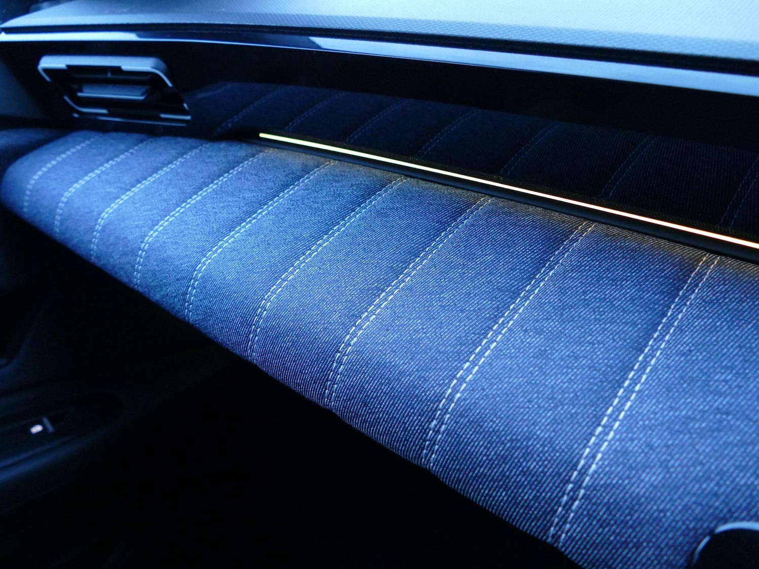 Used Renault 5 2025 for sale - 76886327: Photo 30