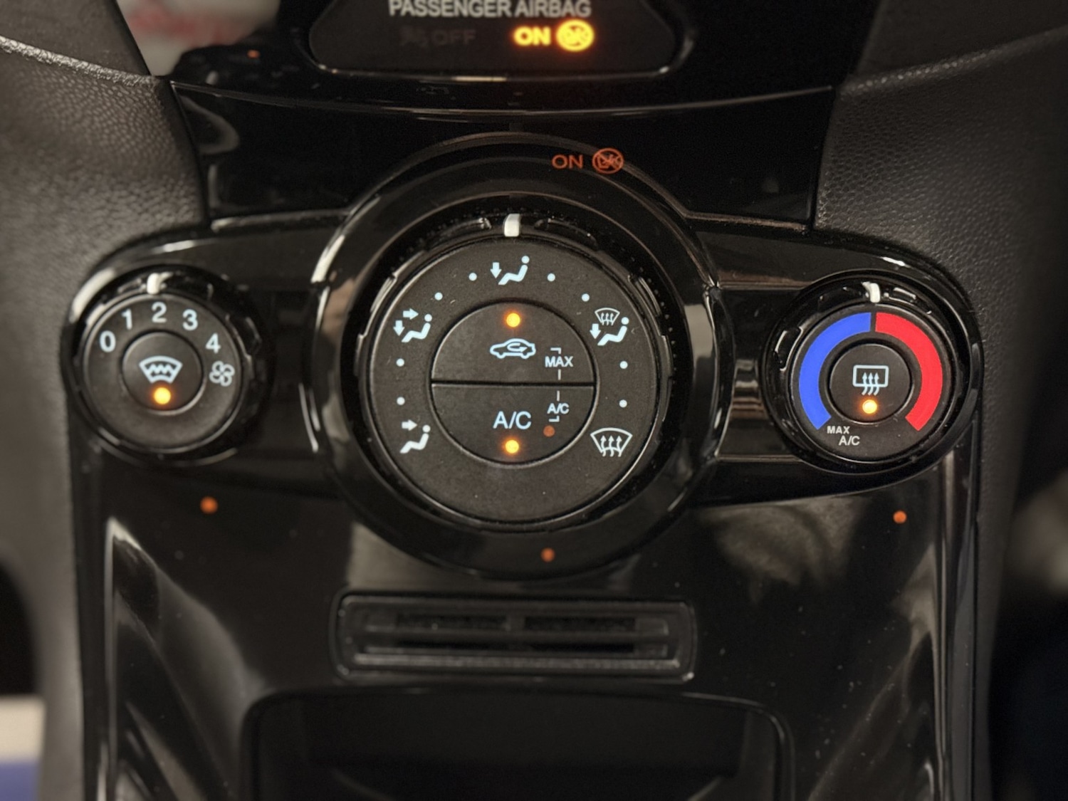 Used Ford Fiesta 2016 for sale - 76979534: Photo 10