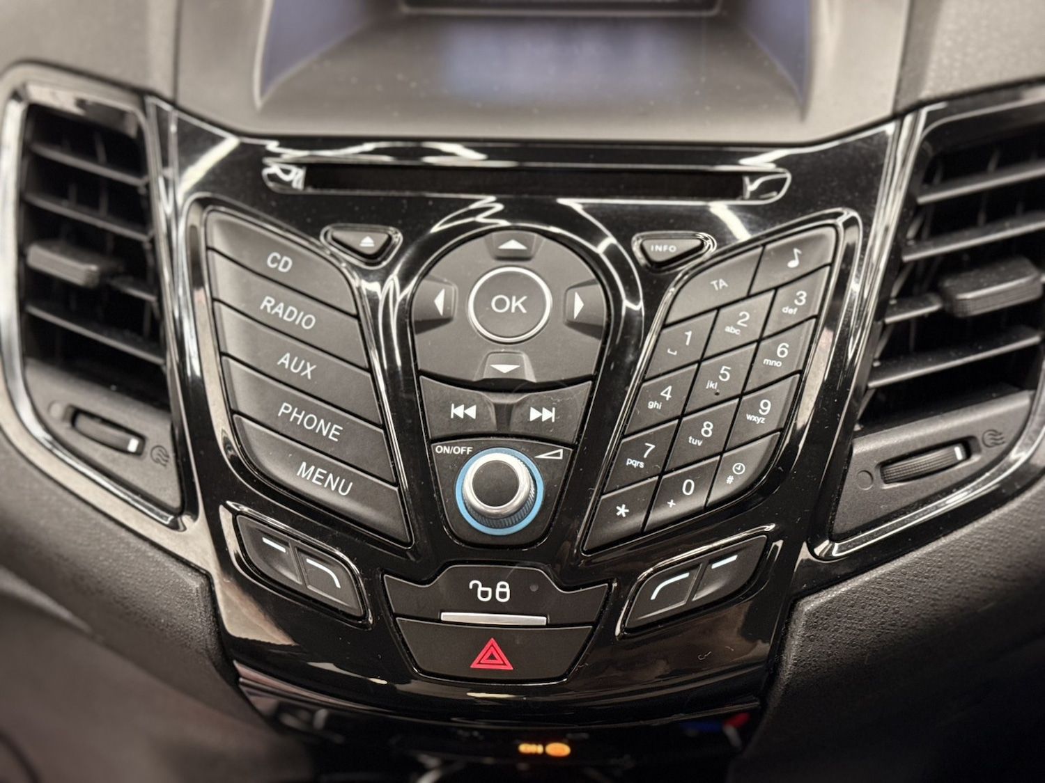 Used Ford Fiesta 2016 for sale - 76979534: Photo 9