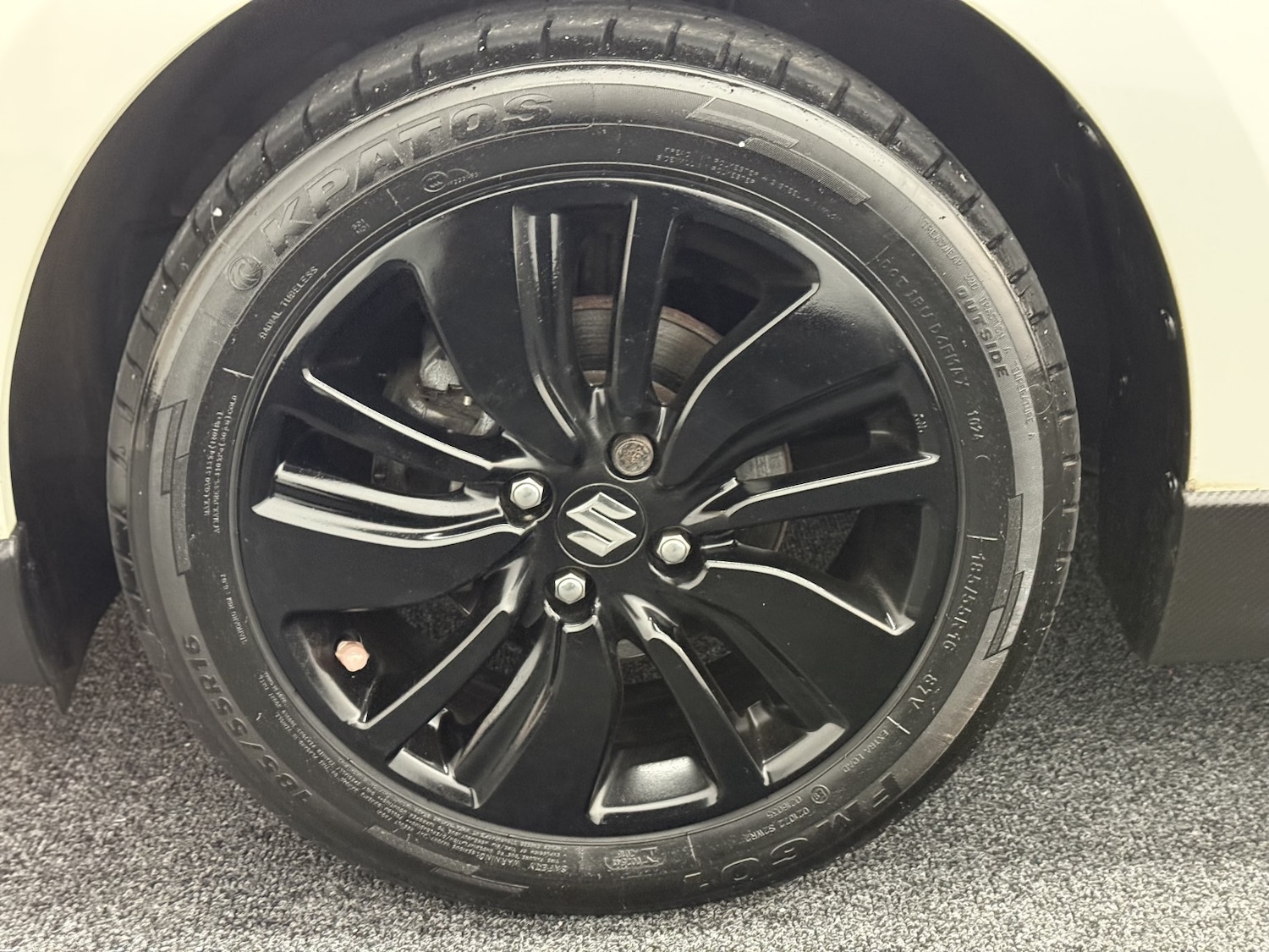 Used Suzuki Swift 2019 for sale - 77162318: Photo 40