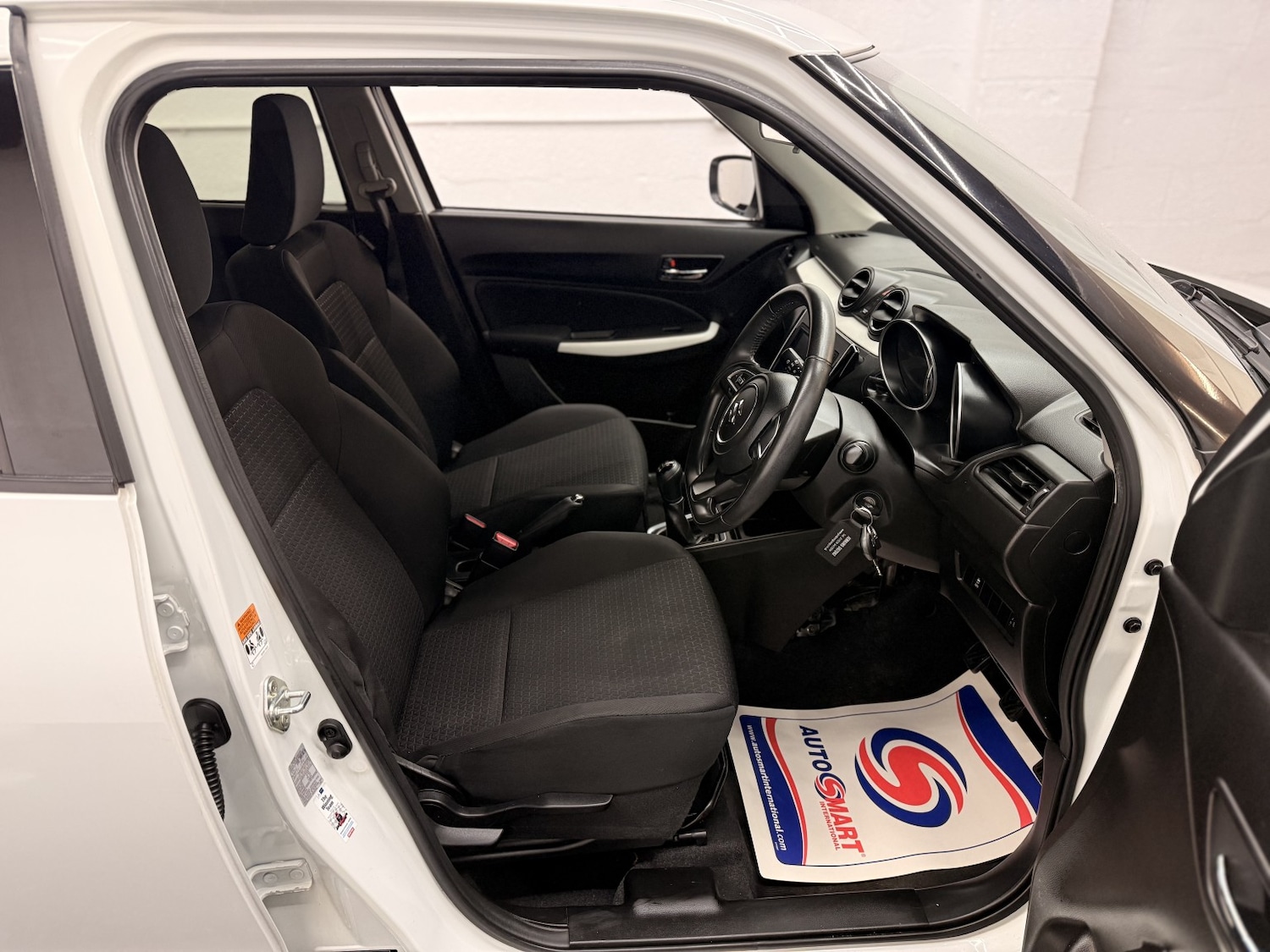 Used Suzuki Swift 2019 for sale - 77162318: Photo 5