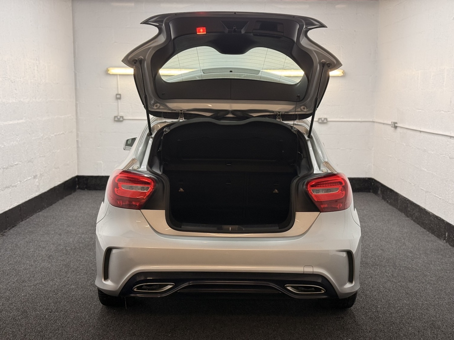 Used Mercedes-Benz A-Class 2016 for sale - 76986825: Photo 42