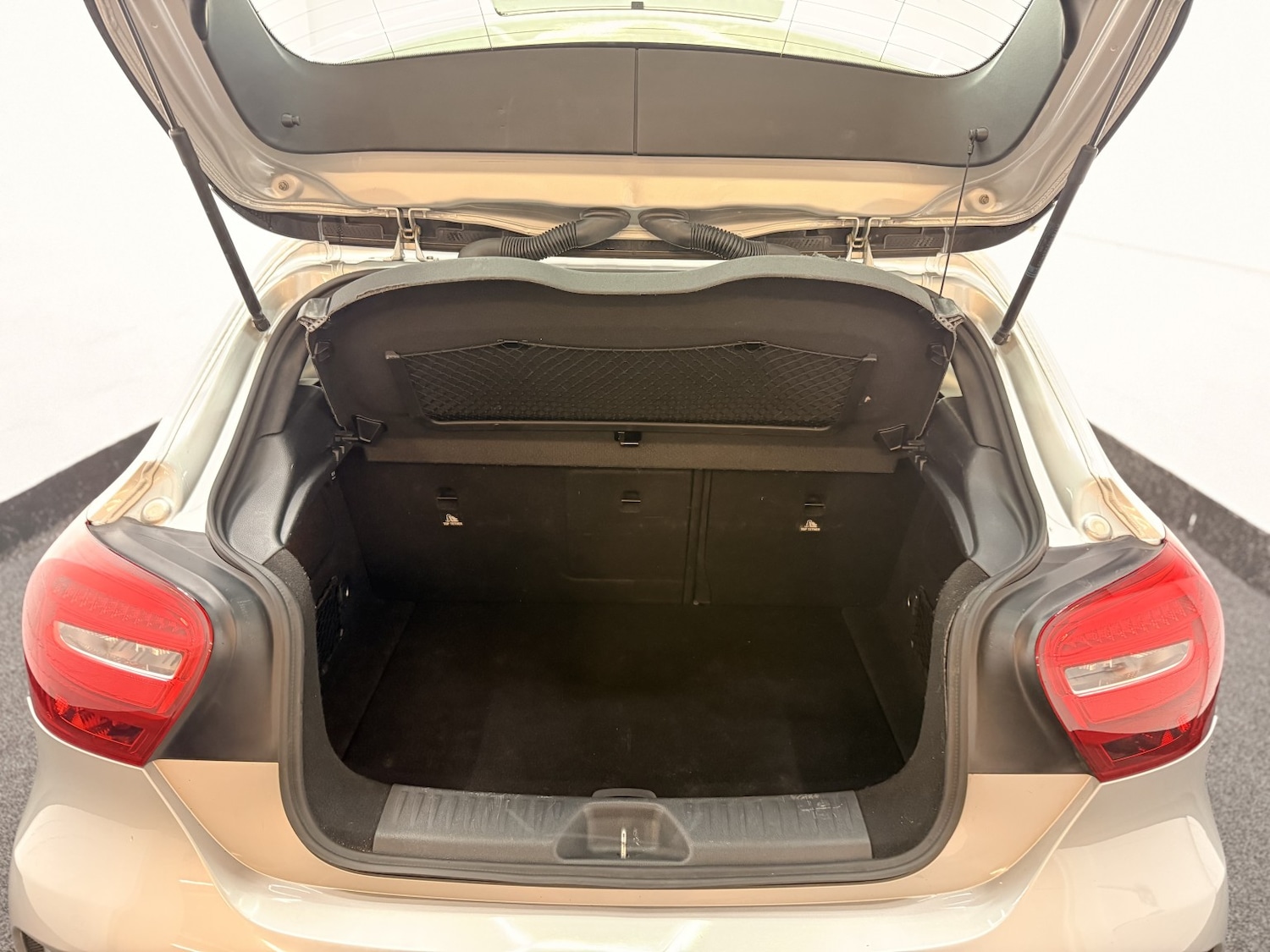 Used Mercedes-Benz A-Class 2016 for sale - 76986825: Photo 43