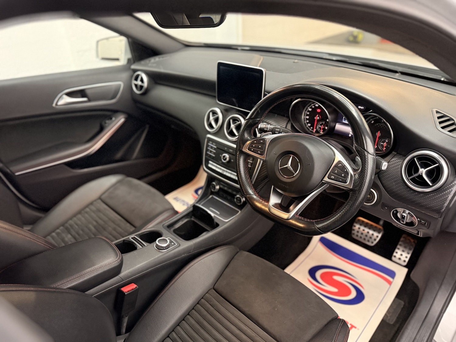 Used Mercedes-Benz A-Class 2016 for sale - 76986825: Photo 6