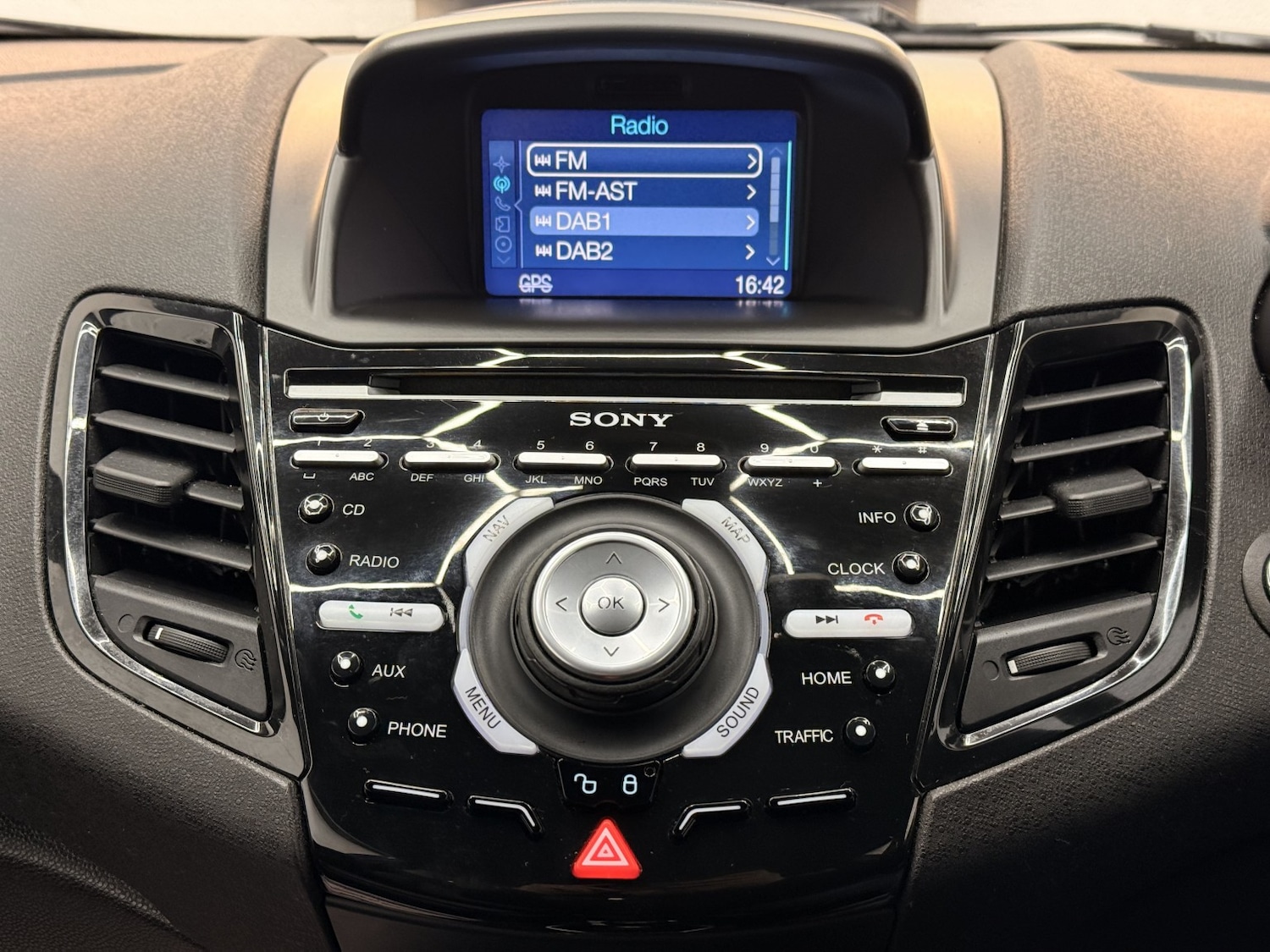 Used Ford Fiesta 2016 for sale - 77377753: Photo 10