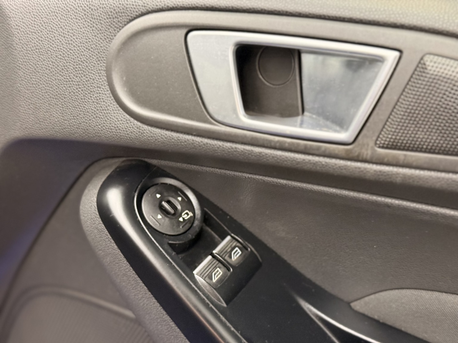 Used Ford Fiesta 2016 for sale - 77377753: Photo 31