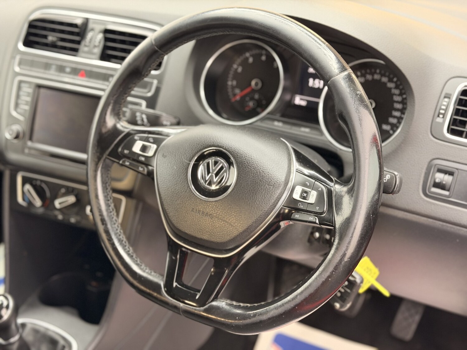 Used Volkswagen Polo 2014 for sale - 77766375: Photo 9