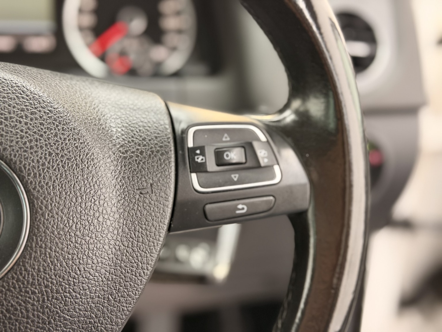 Used Volkswagen Tiguan 2012 for sale - 77662190: Photo 21