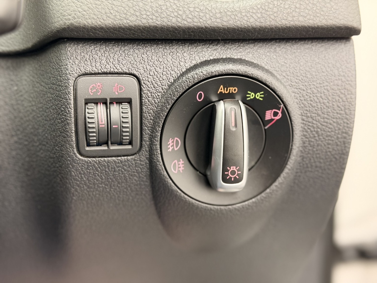 Used Volkswagen Tiguan 2012 for sale - 77662190: Photo 30